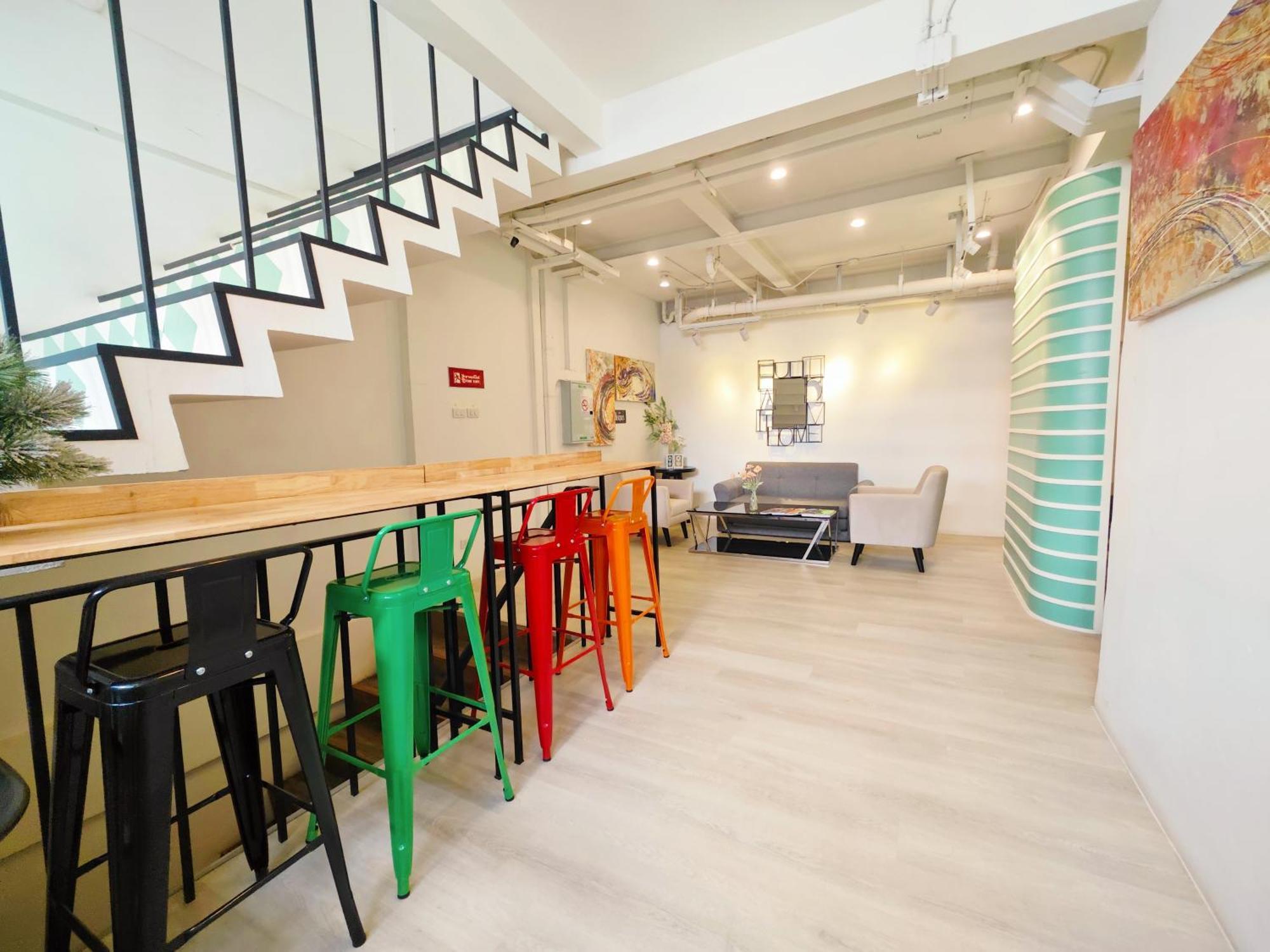 Ostay Asoke Bangkok Makkasan Ngoại thất bức ảnh