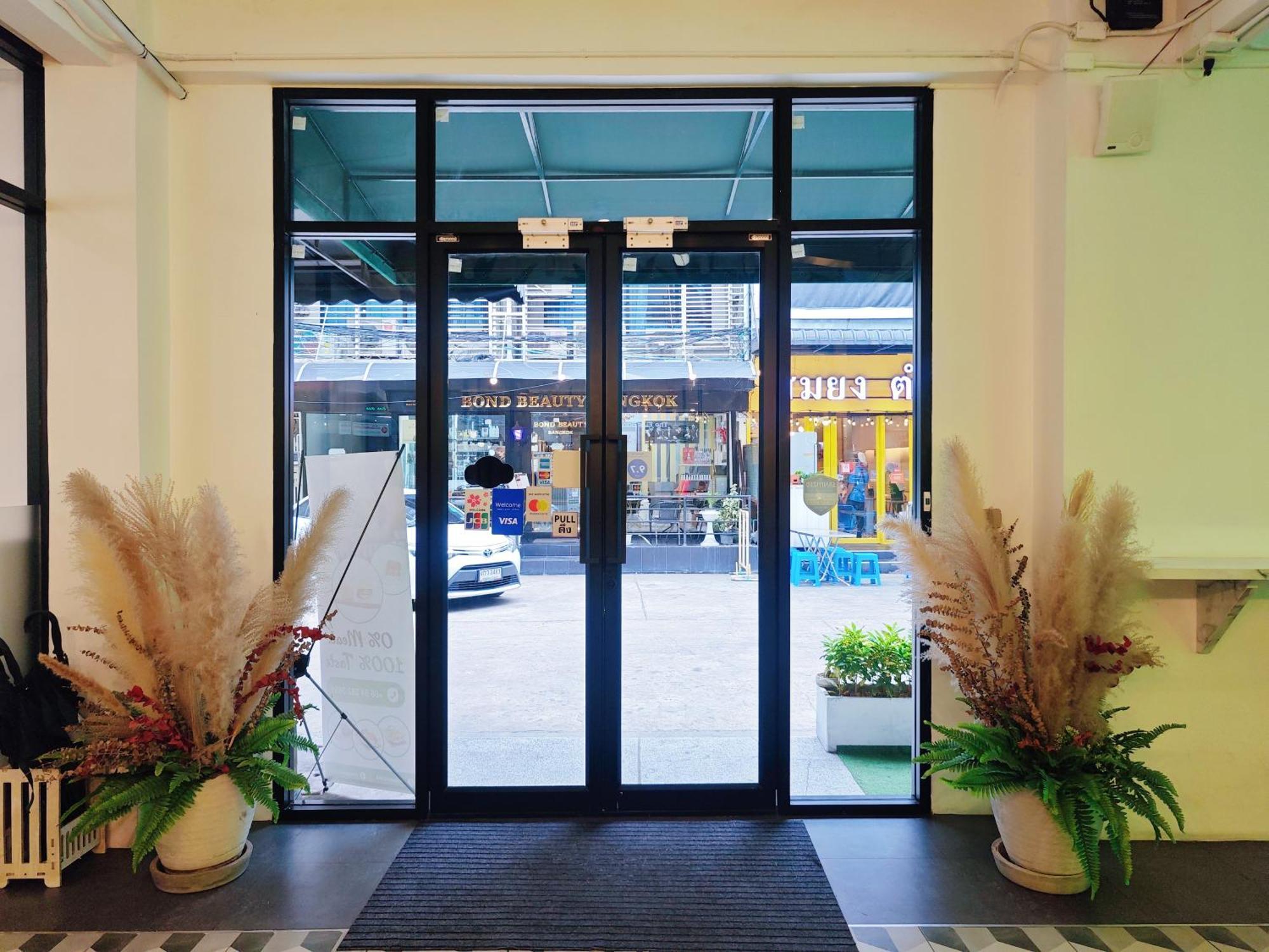 Ostay Asoke Bangkok Makkasan Ngoại thất bức ảnh